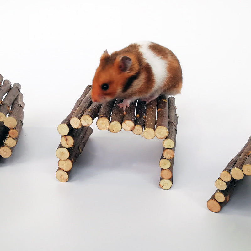 Tunel din lemn pentru hamsteri – loc de joacă interactiv și adăpost sigur